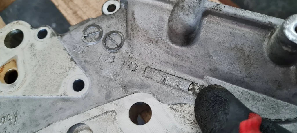 фото №12, Sq5 8r q5 lift защита крышка распределительного вала 3.0 tfsi 06e103173bl s4 b8 a6 c7