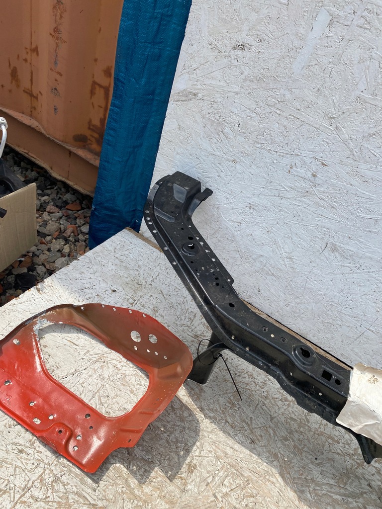 фото №12, Ford mustang 10- усилитель pas перед панель фары usa