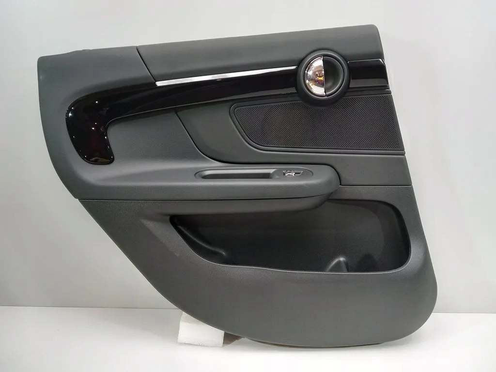 фото №1, Mini countryman f60 обшивка оббивка двері piano