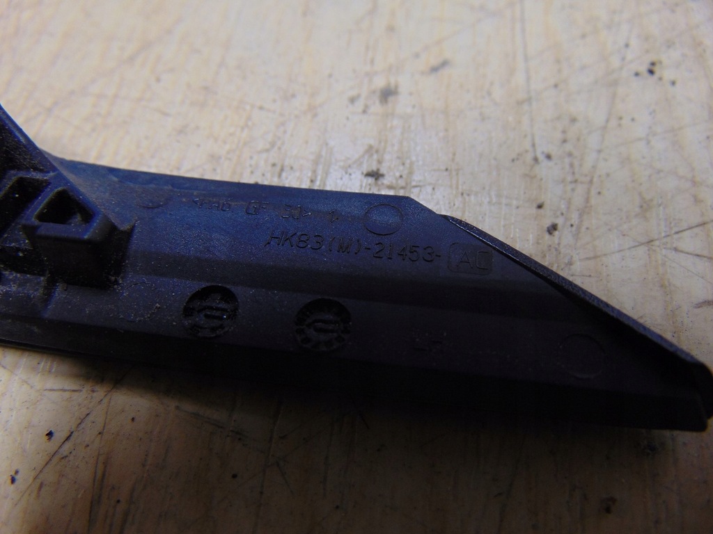 фото №8, Молдинг боковая уплотнитель jaguar f-pace hk83