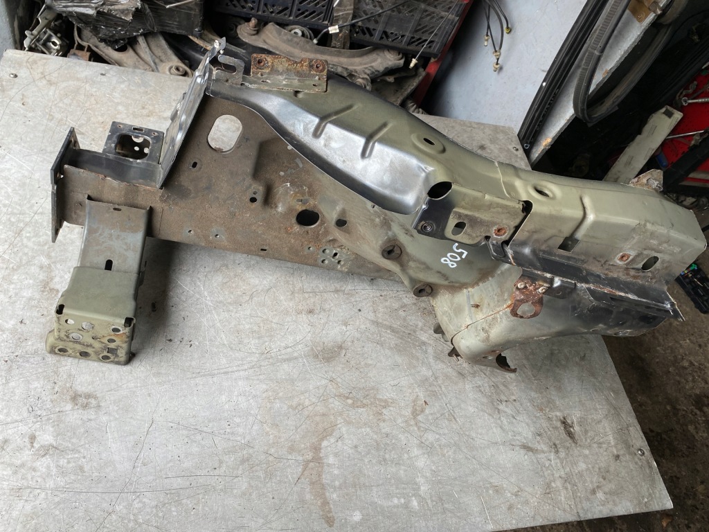 Четверть лонжерон правая перед peugeot 508 1 в Украине