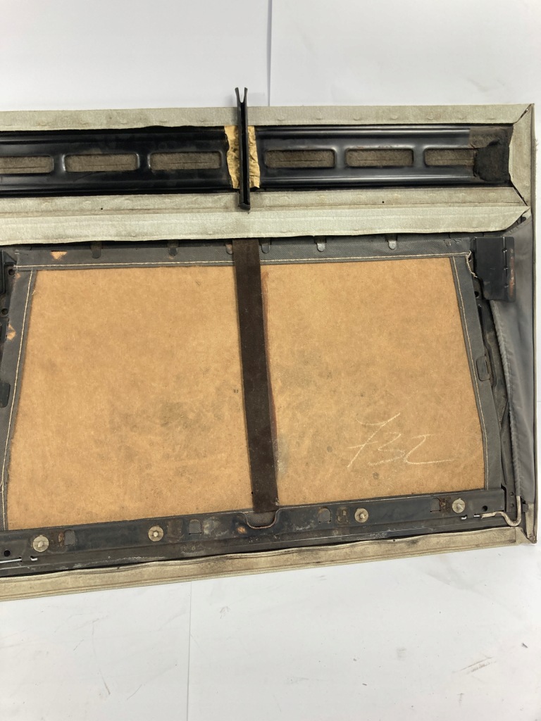 фото №9, Потолок люк обивка mercedes w124 sedan kombi