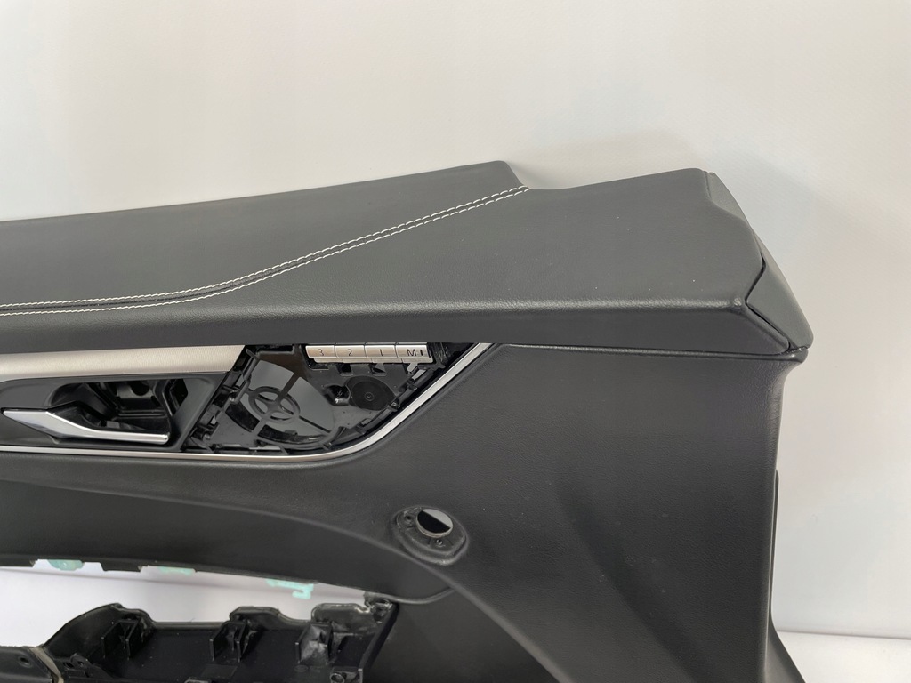 фото №4, Jaguar f-pace обшивка обивка дверь передняя