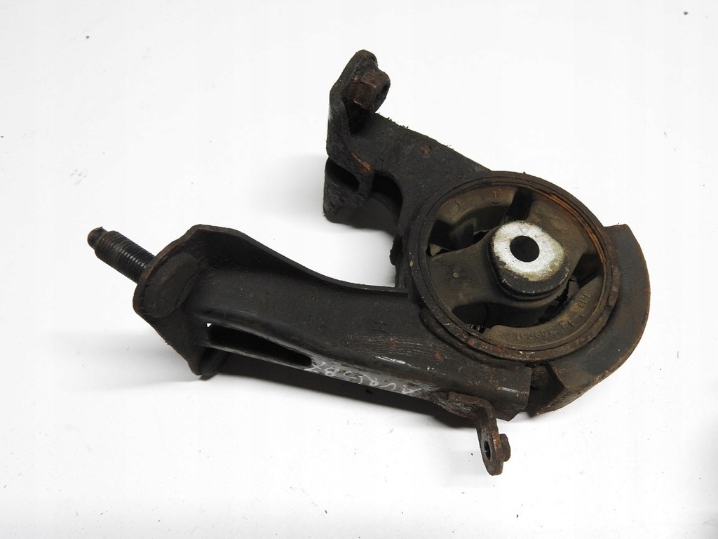 фото №15, Toyota auris i 06-09 1.4 кронштейн подушка кронштейн