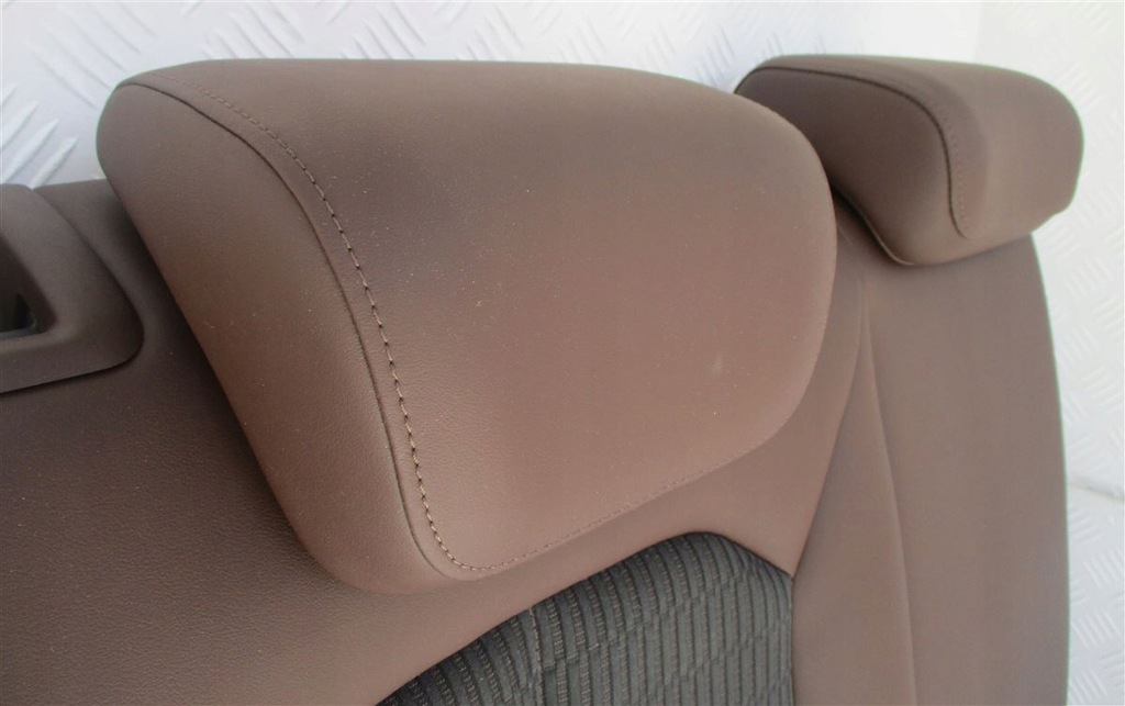 фото №6, Спинка сидіння правий задня підголівник audi a3 8v iii