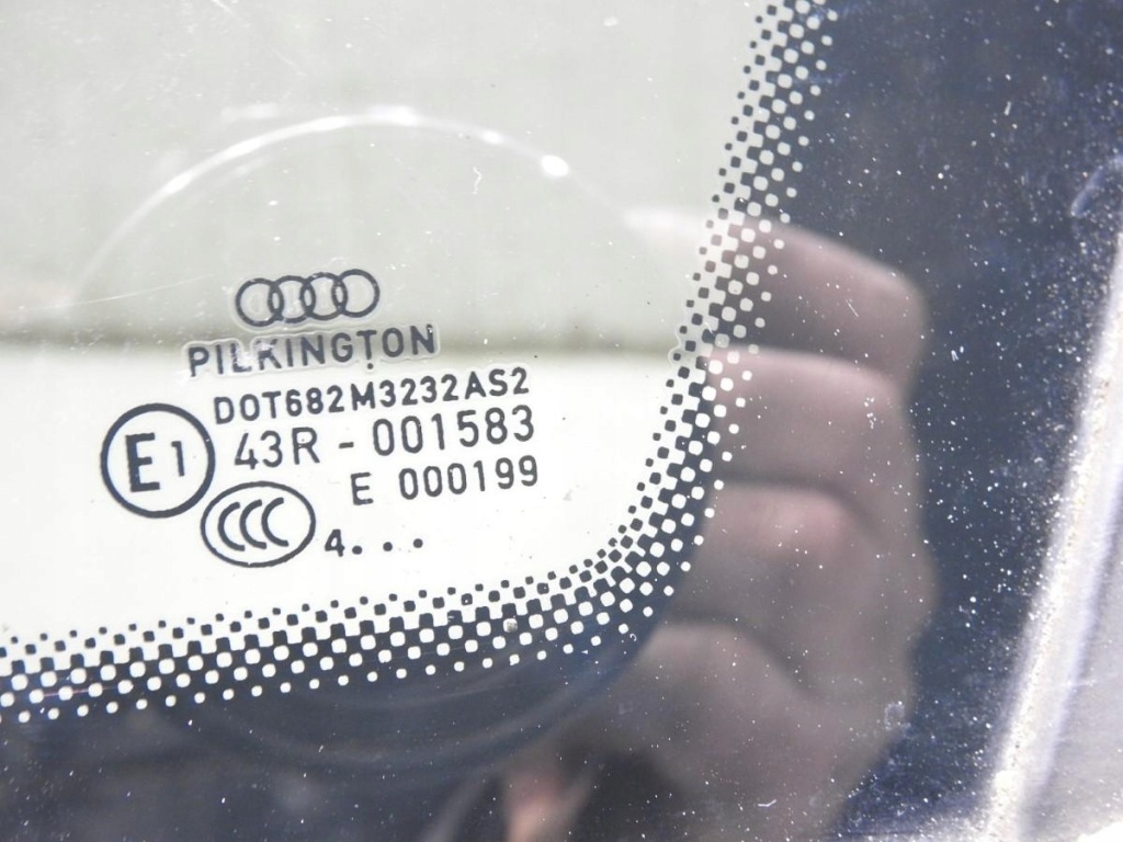 Скло кузовна праві задній audi a3 8p sportback 43r-001583 Зі Шроту