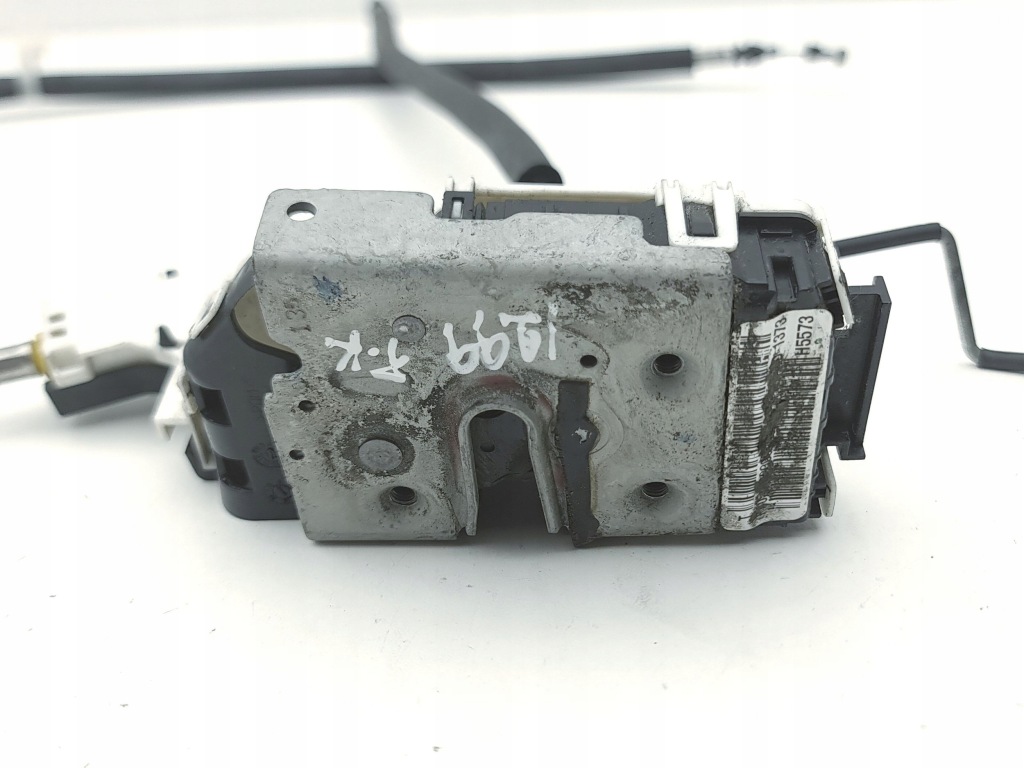 Maserati ghibli замок дверь передних 2014 68228533aa Цена