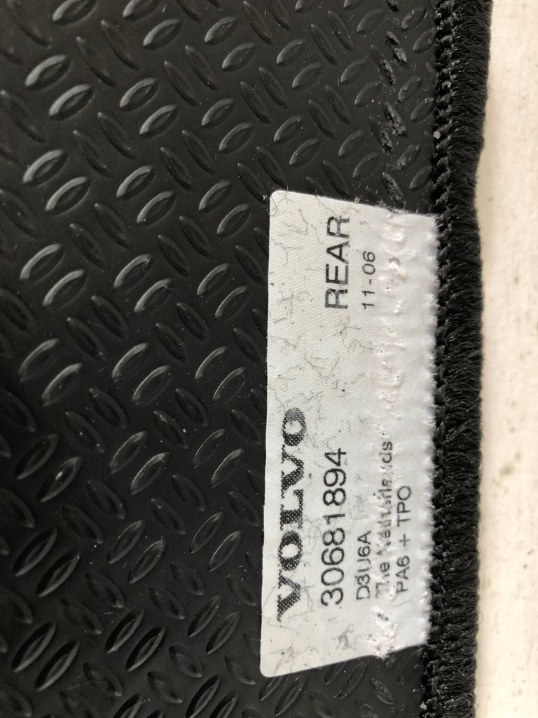 фото №8, Volvo v50 обшивка багажника