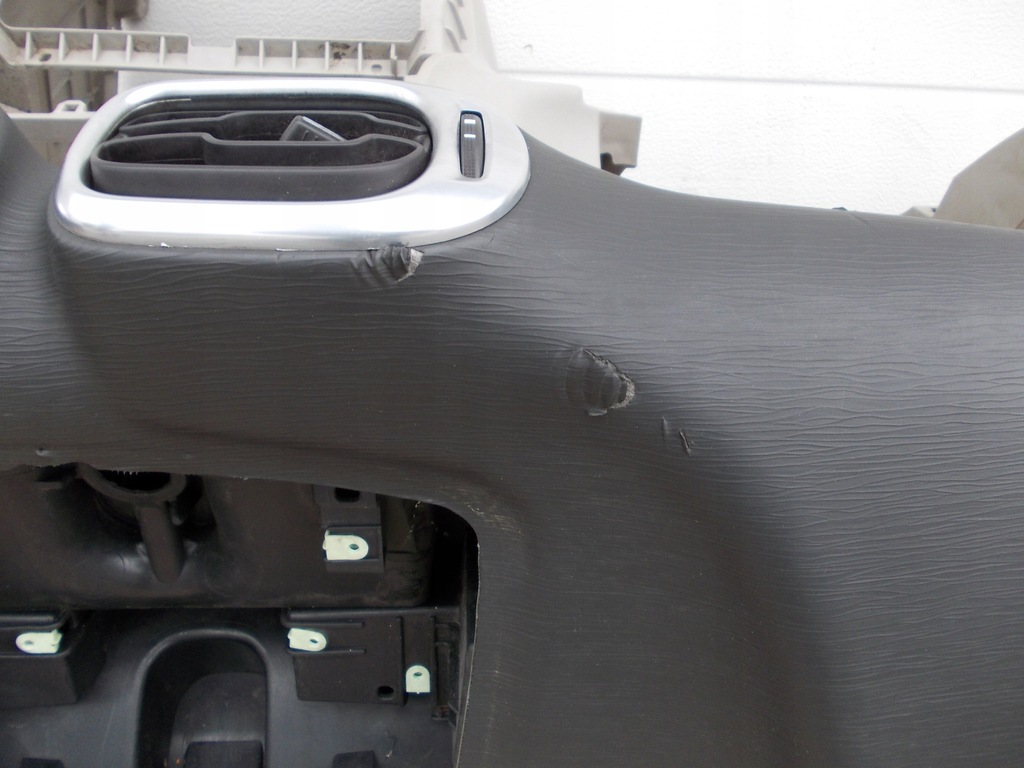 фото №14, Панель приладів подушки безпеки натягувачі citroen c3 picasso