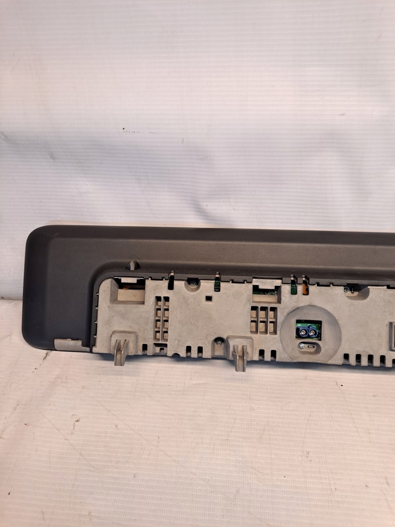 Счетчик экран дисплей приборы mercedes a klasa w177 a2479007004 с Разборки