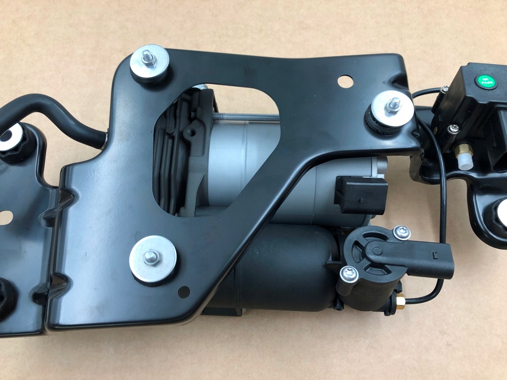 фото №8, Компресор кронштейн amk підвіска 37206799419 do bmw serii x5 e70 x6 e71 e72