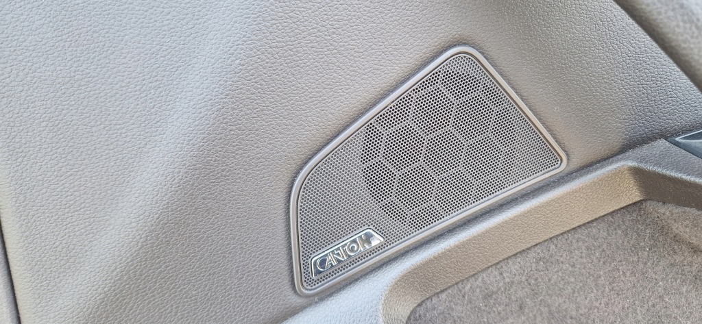 Обшивки skoda superb iii універсал canton шкіра led ideał в Україні