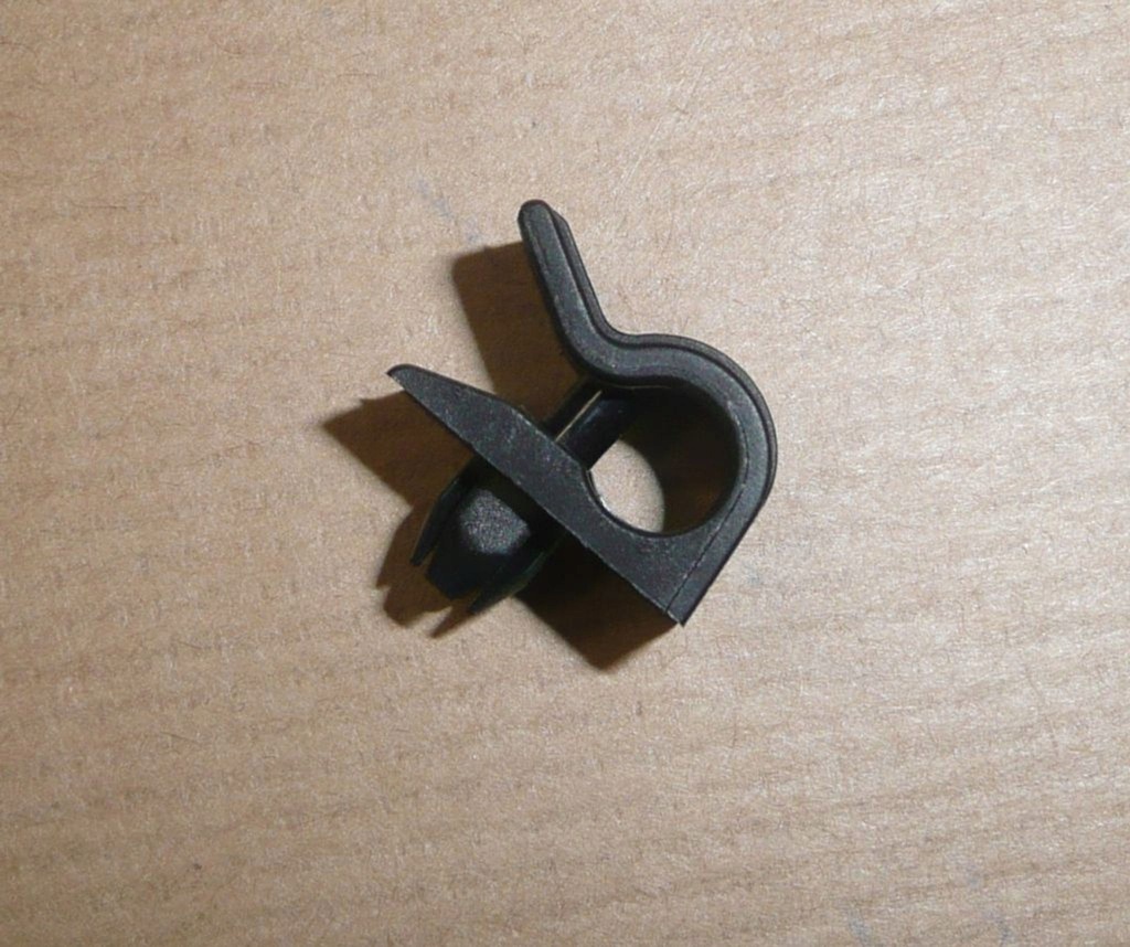 фото №2, Оригінальний номер renault 8-8