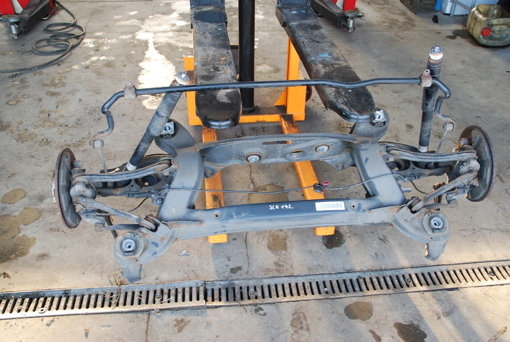 фото №1, Mercedes slc slk r172 w172 балка подвеска задняя