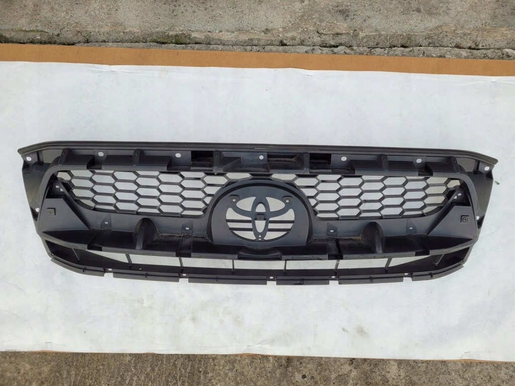 фото №1, Hilux vii 09-15 - решётка радиатора решётка радиатора