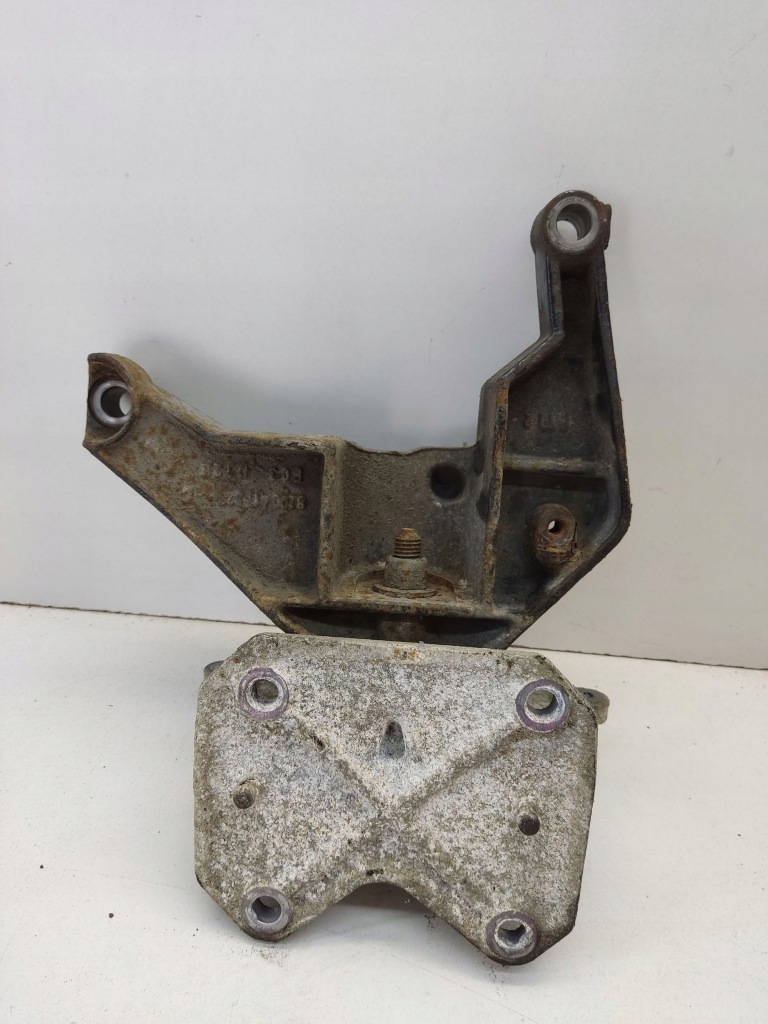 фото №4, Renault master ii 2007 кронштейн двигуна