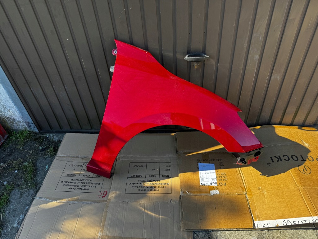 фото №1, Mazda2 dj 41v правый крыло idealny