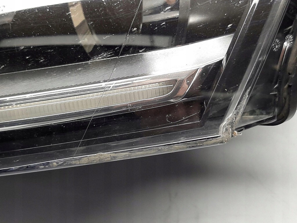 Купити Audi q3 фара фара led ліва 8u0941031