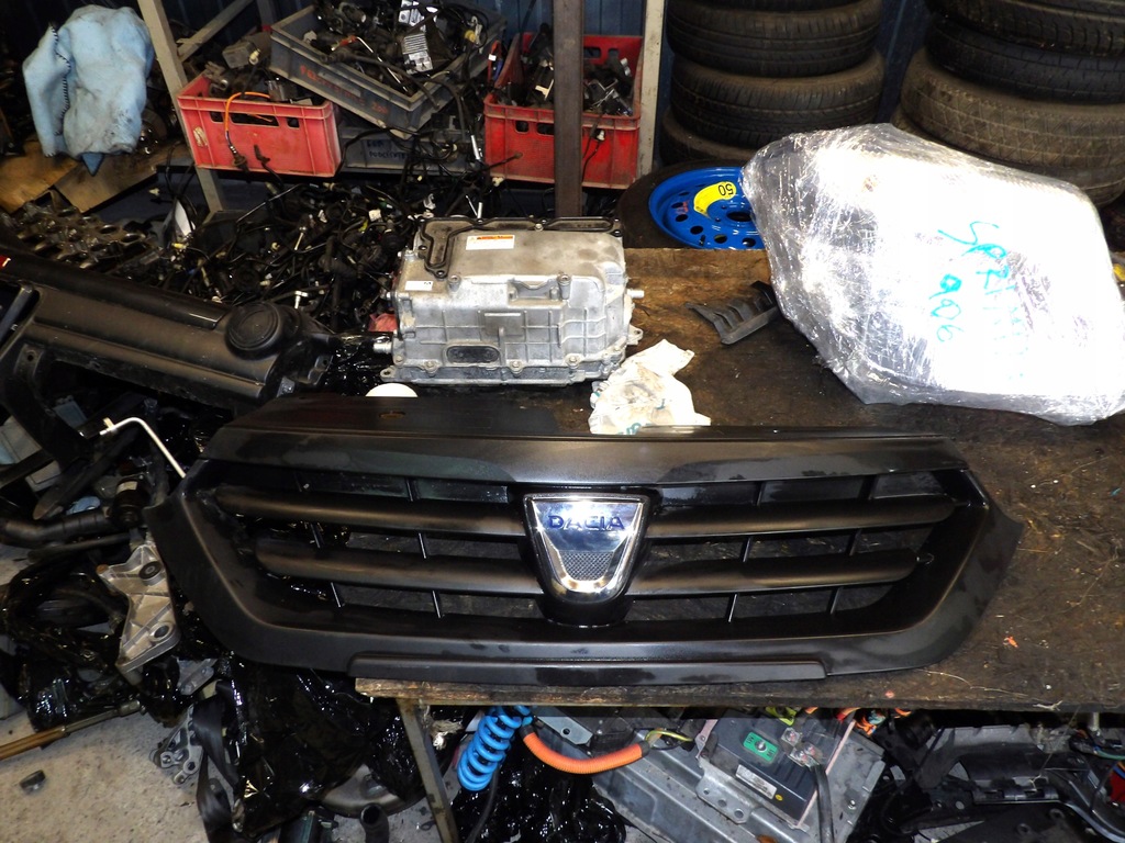 фото №1, Решітка радіатора dacia lodgy