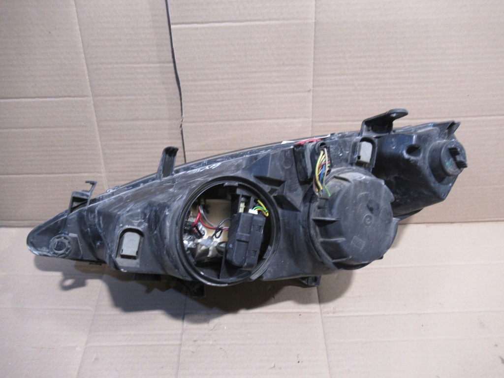 фото №6, Лампа перед правая peugeot 307 01-04