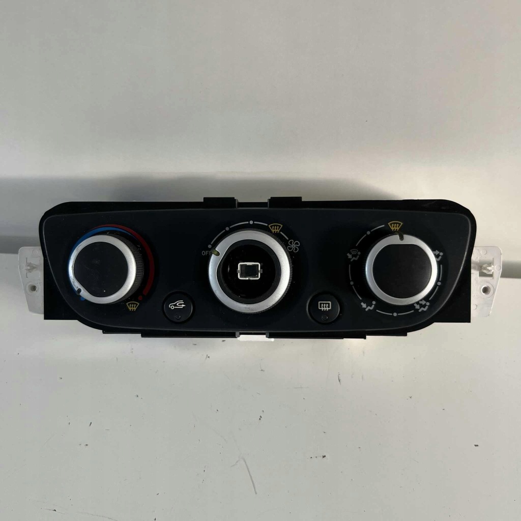 Купити Панель кондиціонера renault megane 3 3 e1072183a