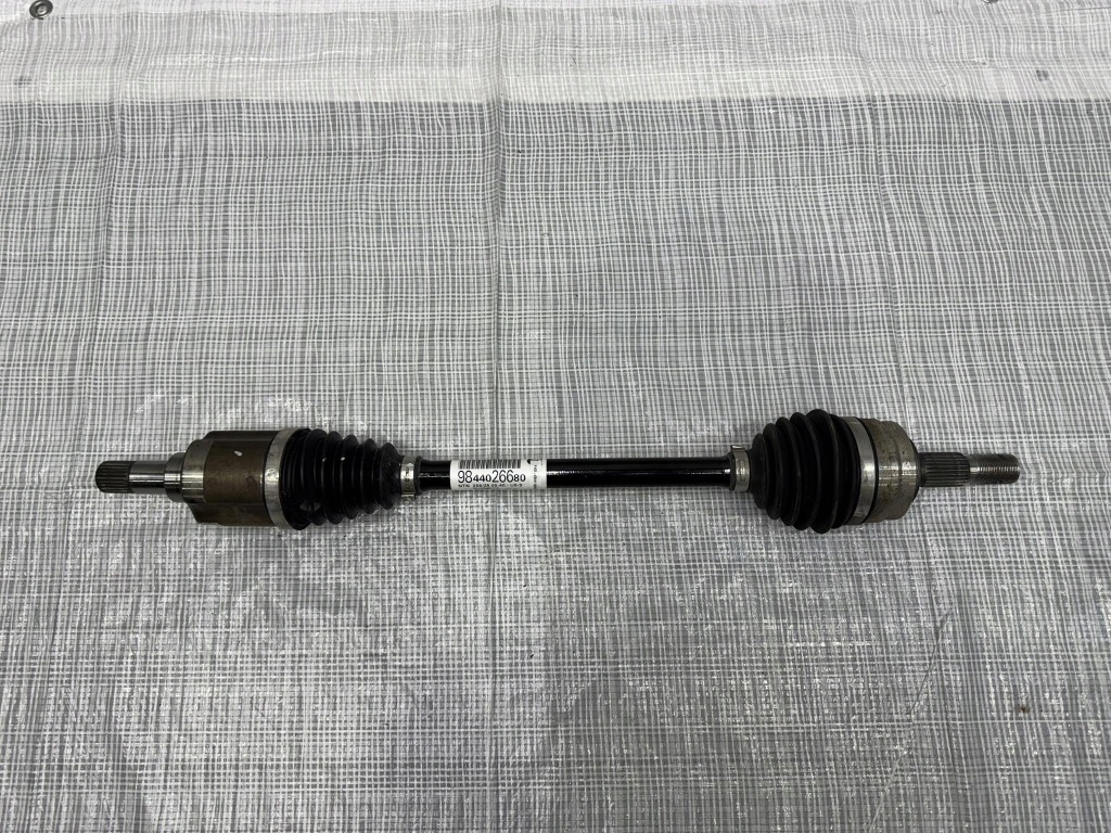 Купити Привідний вал ліва передня jeep avenger 1,2thp 23r 9844026680