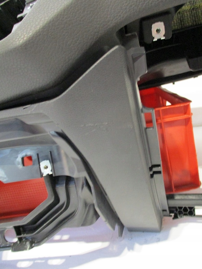 фото №6, Консоль pulpit приборная панель vw touran 5ta царапины