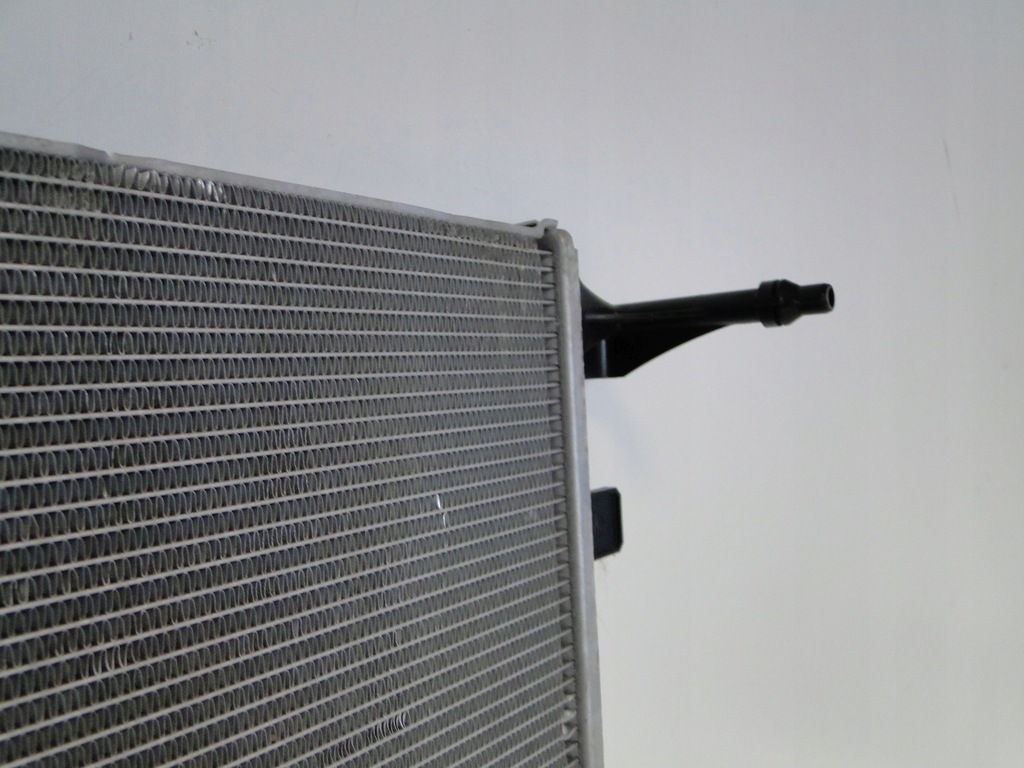 фото №6, Mercedes e klasa 214 w214 cle 236 c236 дополнительная радиатор wody жидкость