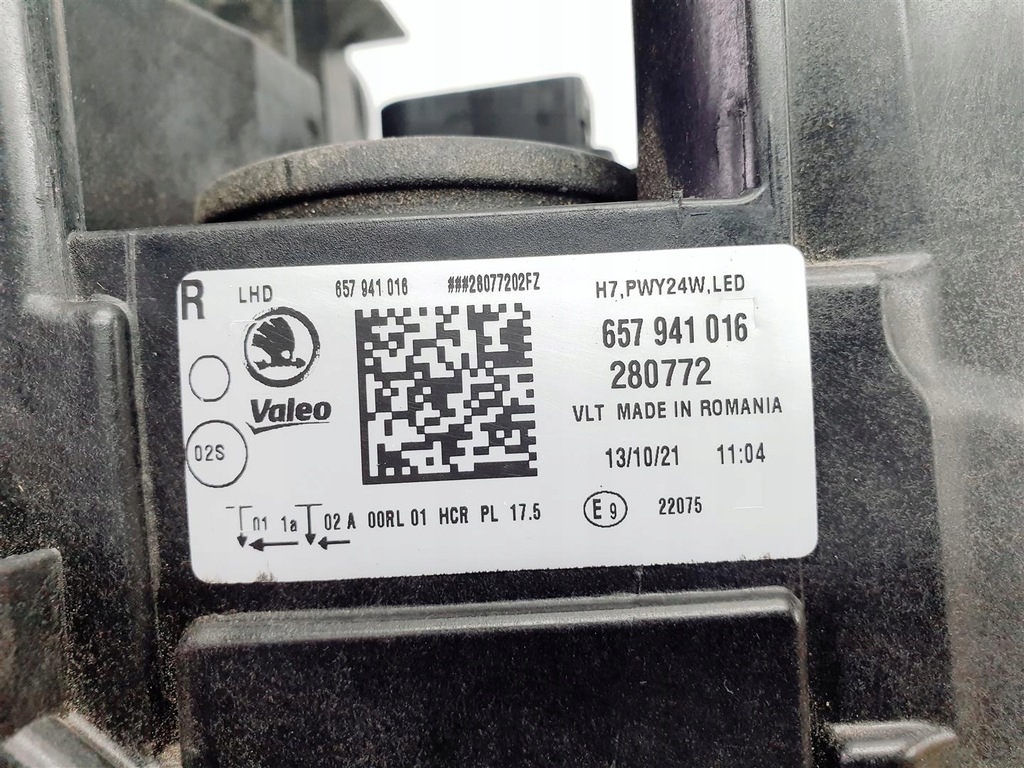 фото №13, Skoda scala 657 19r+ права лампа перед led ory eu !!!