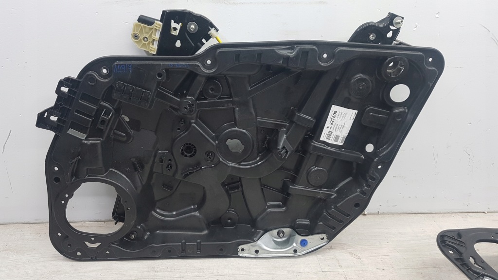 Купить Mercedes b klasa w247 механизм подъемник стекло pp