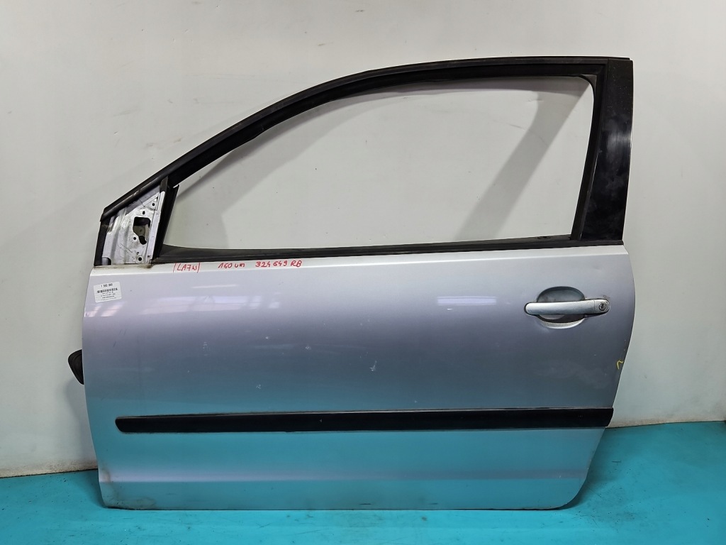 фото №1, Двері перед ліва vw polo iv 9n 3d сріблястий la7w