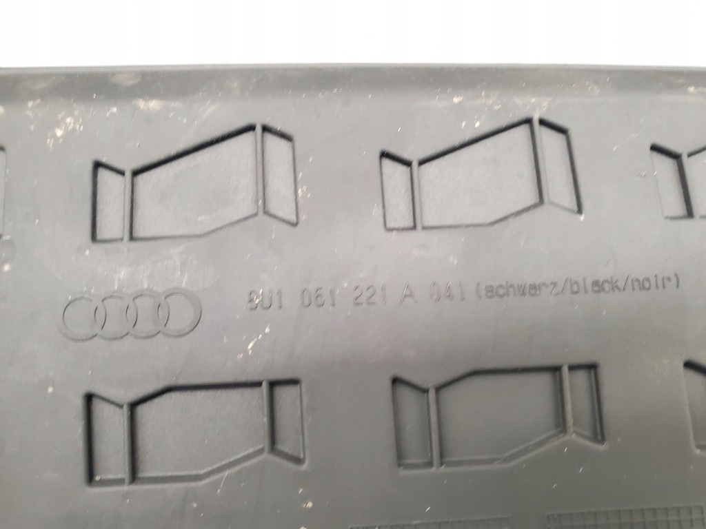 фото №5, Audi q3 8u 8u1061221a обшивка