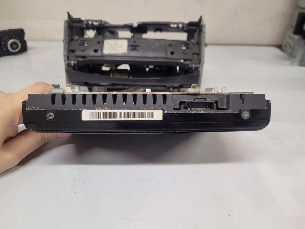 фото №13, Audi a8 d4 дисплей підйомник механізм 4h0857273a 4h0919604c