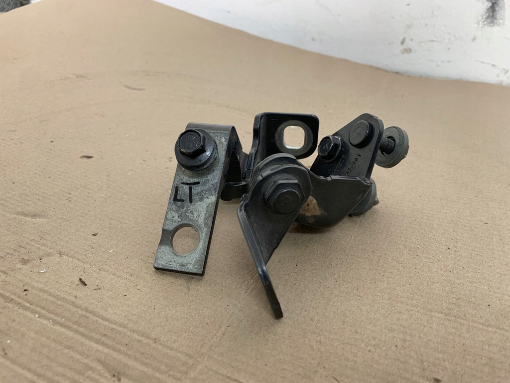 фото №5, Ford mustang mach-e rwd 21r петля петли дверь góra dół левый задняя задние