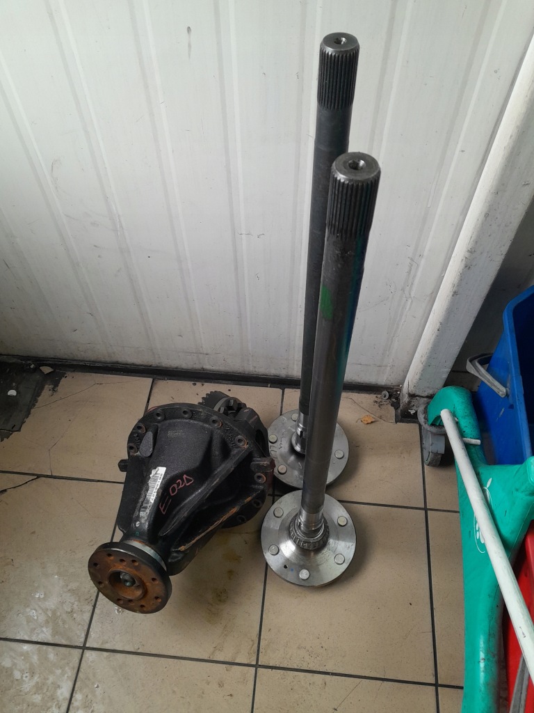 фото №1, Привідний вал міст ford ranger 2011- ab39-4a013-aa ab394a013 db394a013 jb3g4a492