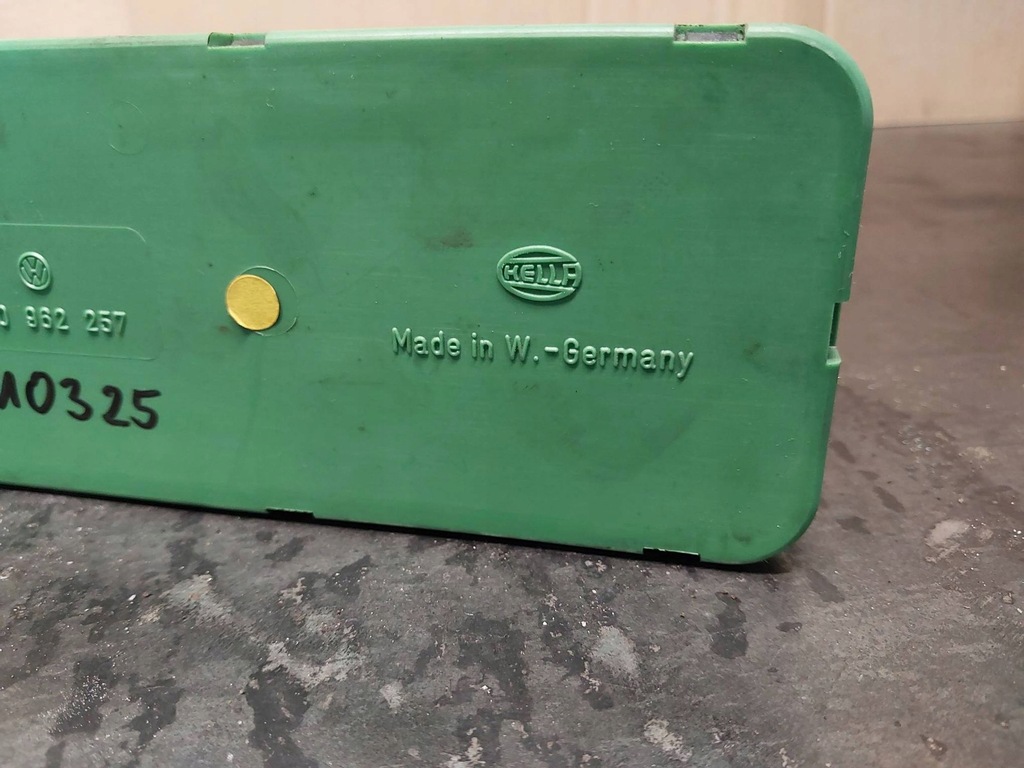 фото №6, Помпа центрального замка hella volkswagen passat b4 3a0962257