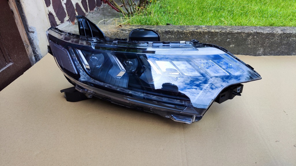 Outlander рестайлинг  19- фара перед full led правый  r европа Оригинал