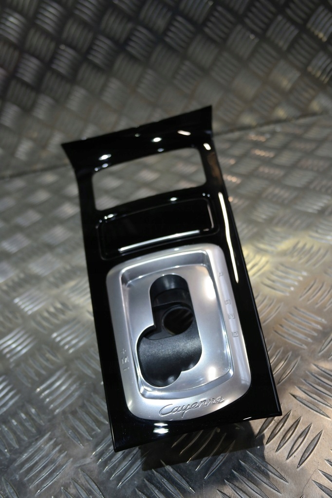 фото №1, Porsche cayenne 7p5 молдинг рамка передач панель