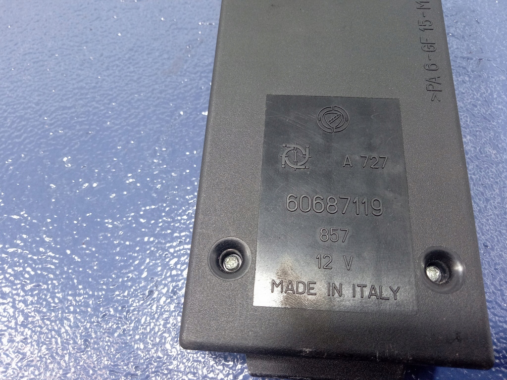 Alfa romeo 166 рестайлінг  модуль блок керування світла ксенон 60687119 в Україні