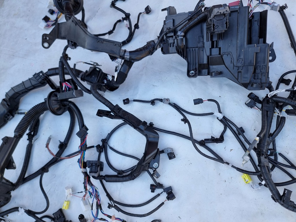 фото №7, Toyota sienna 2.5 hybrid xse limited жгут электропроводка отсек двигателя 2021-