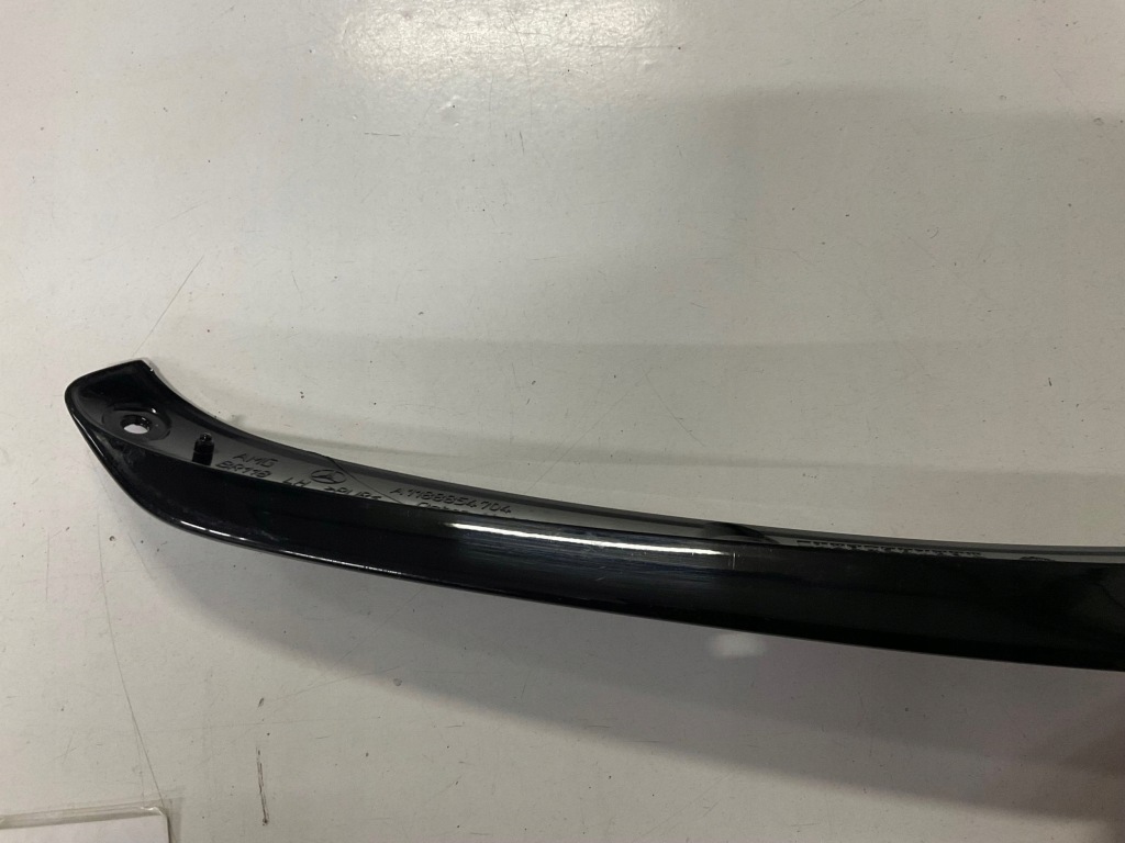 Купить Накладка, молдинг спойлер перед mercedes cla w118 рестайлинг  35 amg правый  1 левое