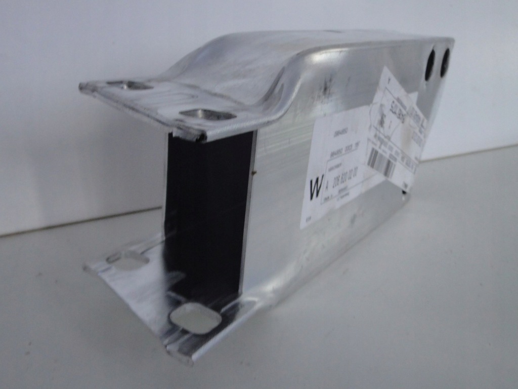 фото №14, Do mercedes w206 c klasa оригинальная зона деформации правая a2066200200