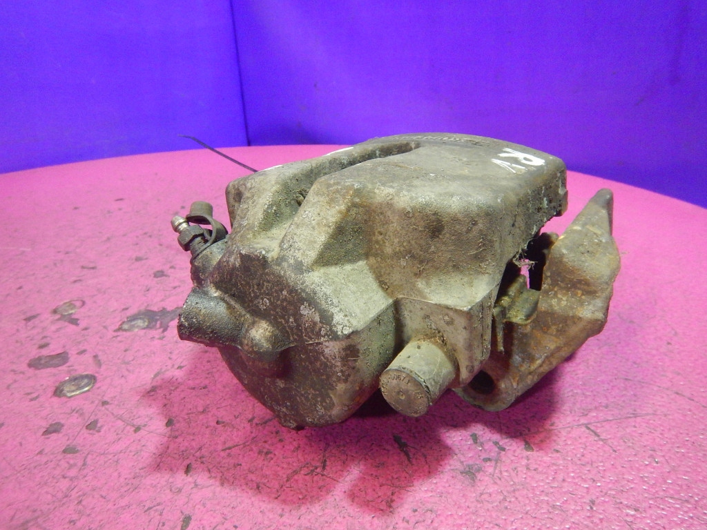 фото №4, Bmw e39 00-04 2,5 d суппорт тормозной перед правый скоба