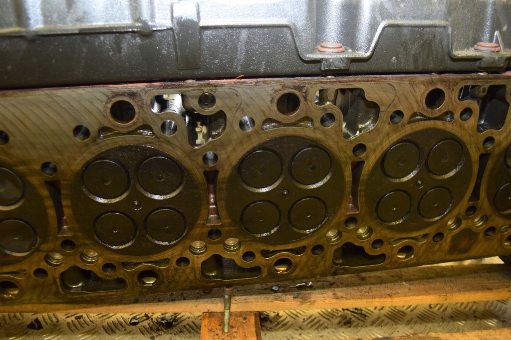 фото №5, Головка двигателя mercedes actros mp4 euro 6