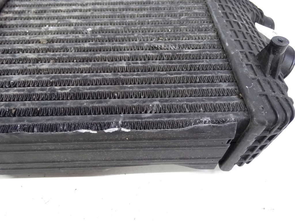 Maserati ghibli levante quattroporte 3.0 интеркулер левый 670035636 Недорого