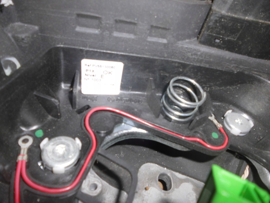 фото №6, Volvo v50 / s40 / c30 повітропровід шкіряний