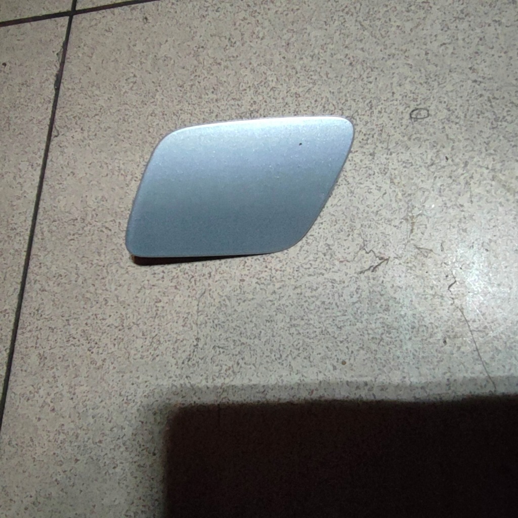 фото №4, Заглушка крышка распылителя левая audi a6 s6 4.2