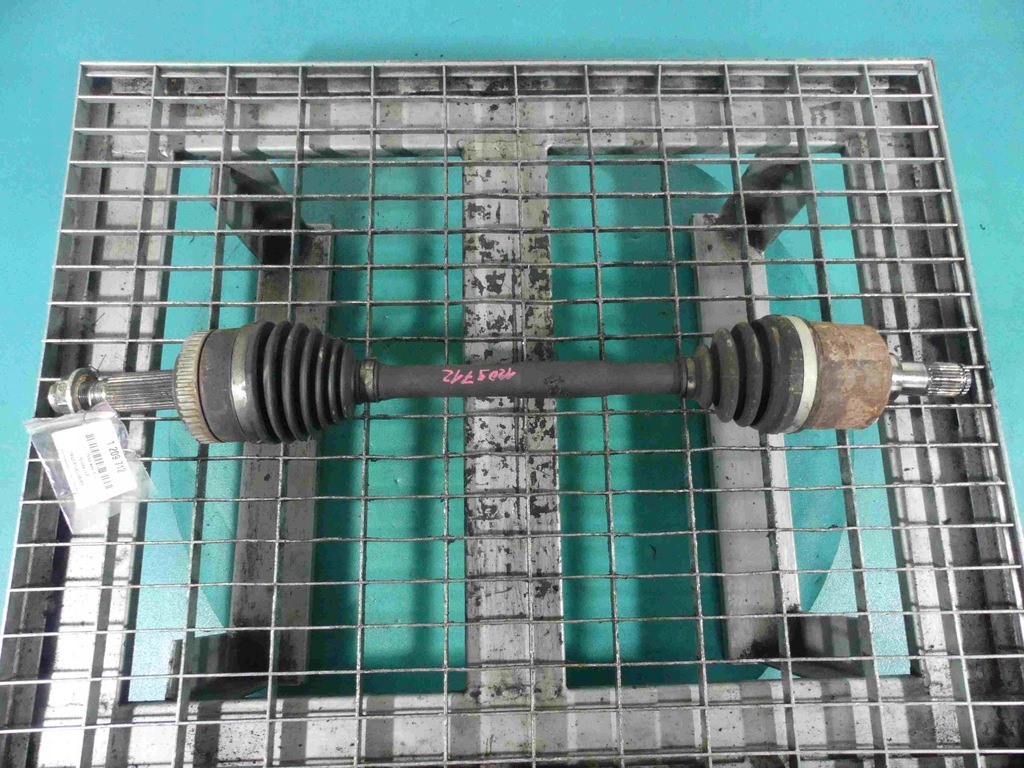 фото №1, Приводной вал левая hyundai ix35 09-13 1.7 crdi 2wd механическая коробка передач