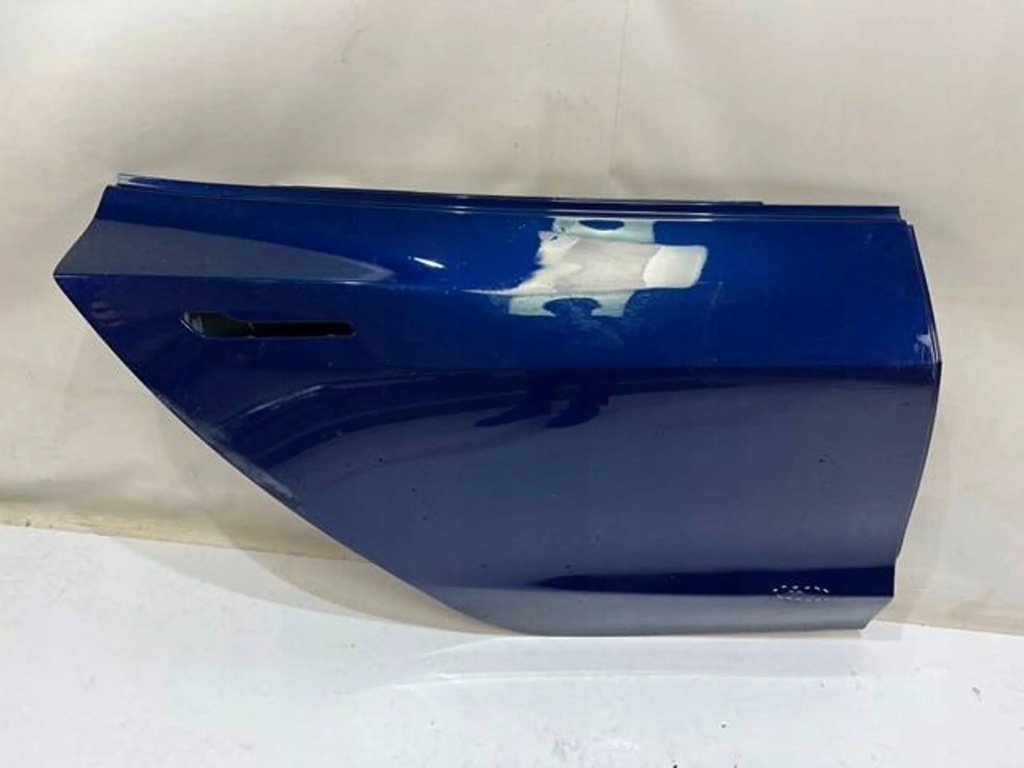 Дверь правое  задняя задняя tesla model 3 Доставка