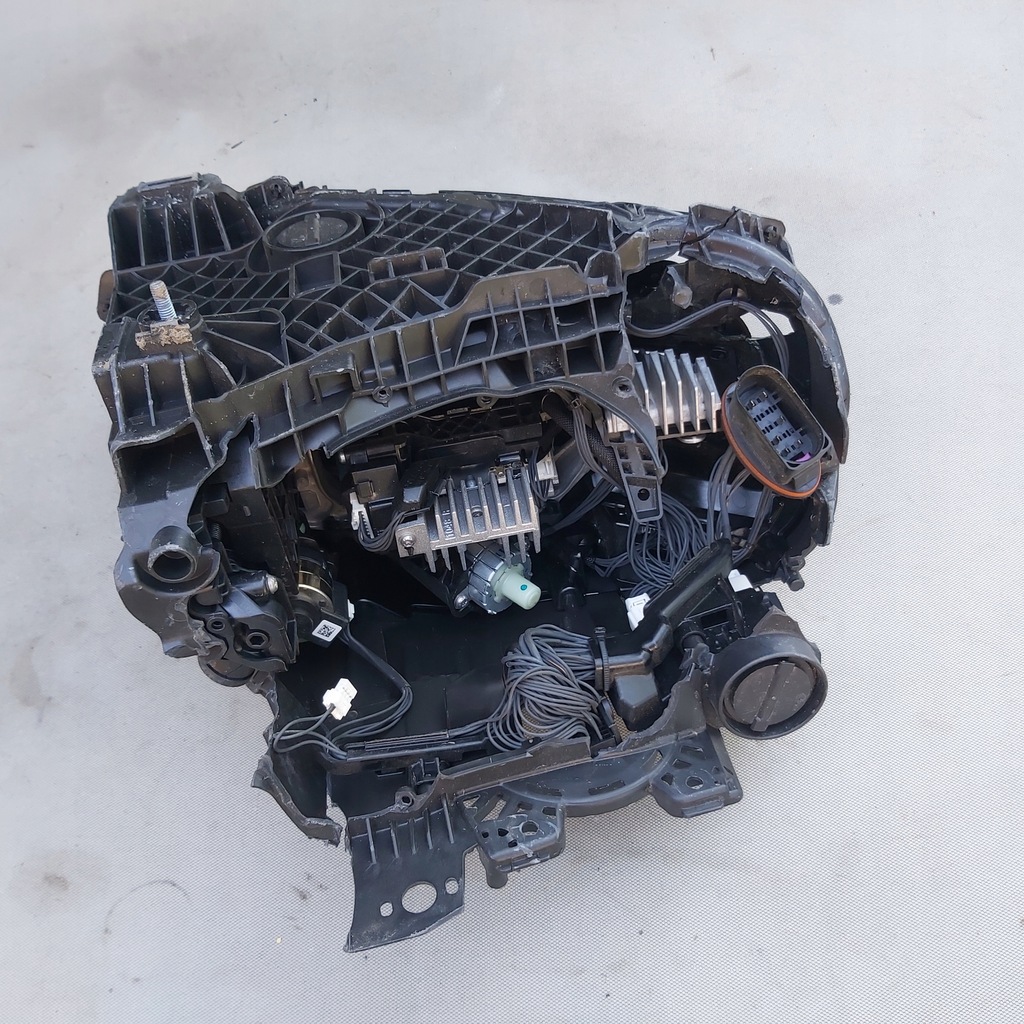 фото №16, Фара лампа передняя перед левая - porsche taycan 9j1 full led 19-24